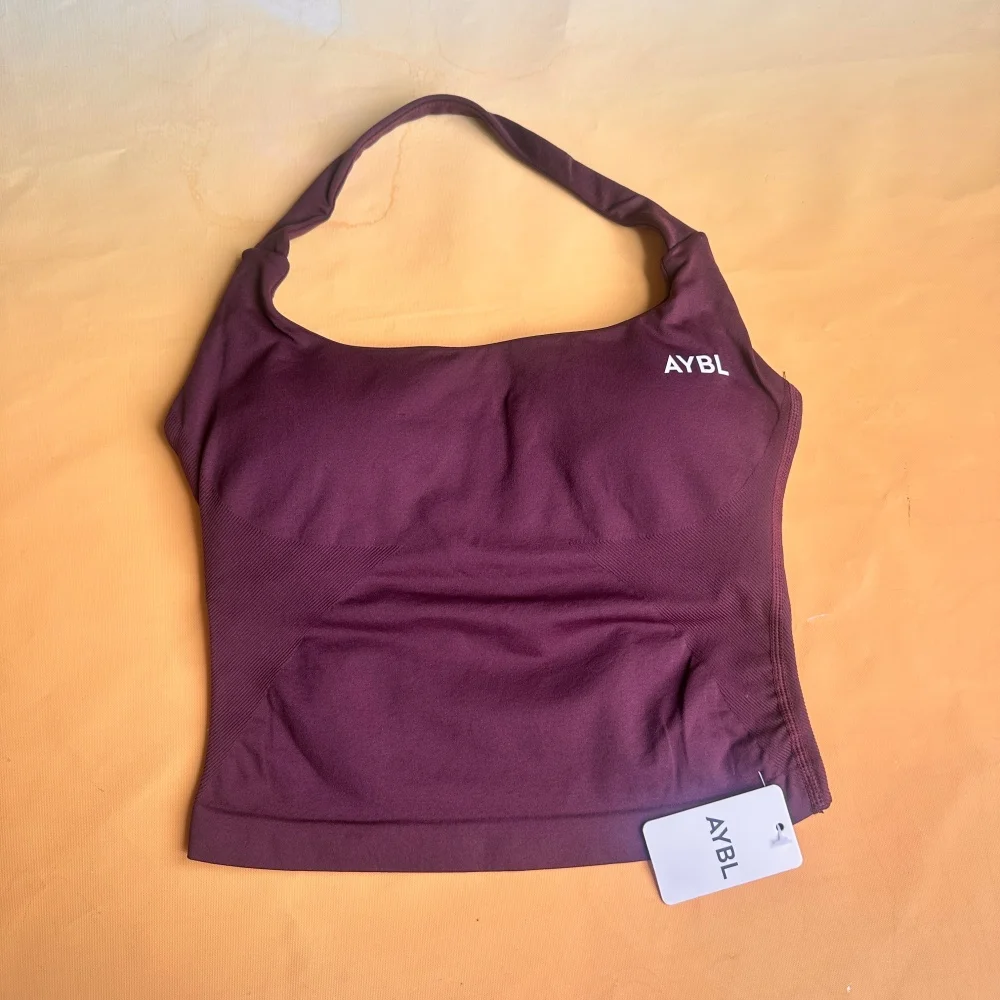Brand Seamless Butt-Lifting Fashion Shorts, Camisole Sports Bra Set Moisture-Wicking Sports Underwear & Women's Yoga Wear