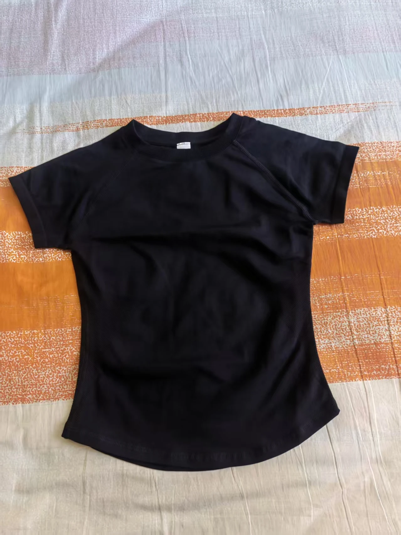 DF LOGO Short-Sleeve Sports T-Shirt for Women,Impact Cropped Gym Top, Lightweight Yoga Top, Stretchy Athletic Tee